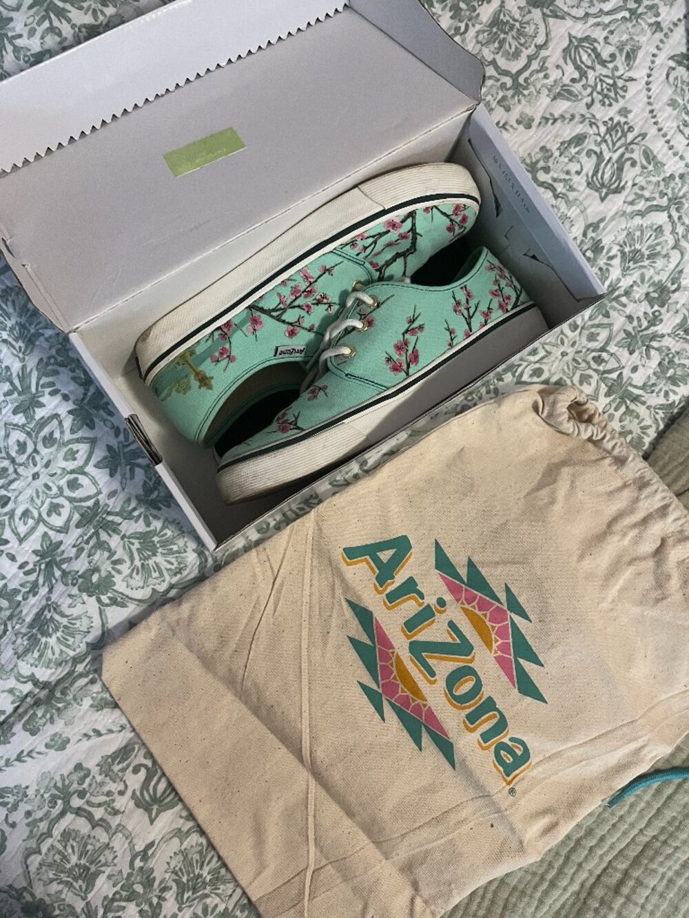 Arizona Iced Green Tea sneakers (Women's 7.5)